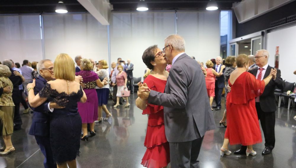 Gala de bodas de oro de 26 parejas en Elche en 2019.