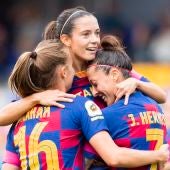 Las jugadoras del Barça femenino celebran su victoria ante el Logroño