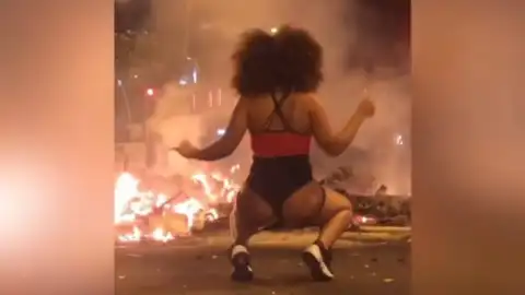 Un frame del vídeo de la joven haciendo 'twerking' Barcelona Un frame del vídeo de la joven haciendo 'twerking' Barcelona