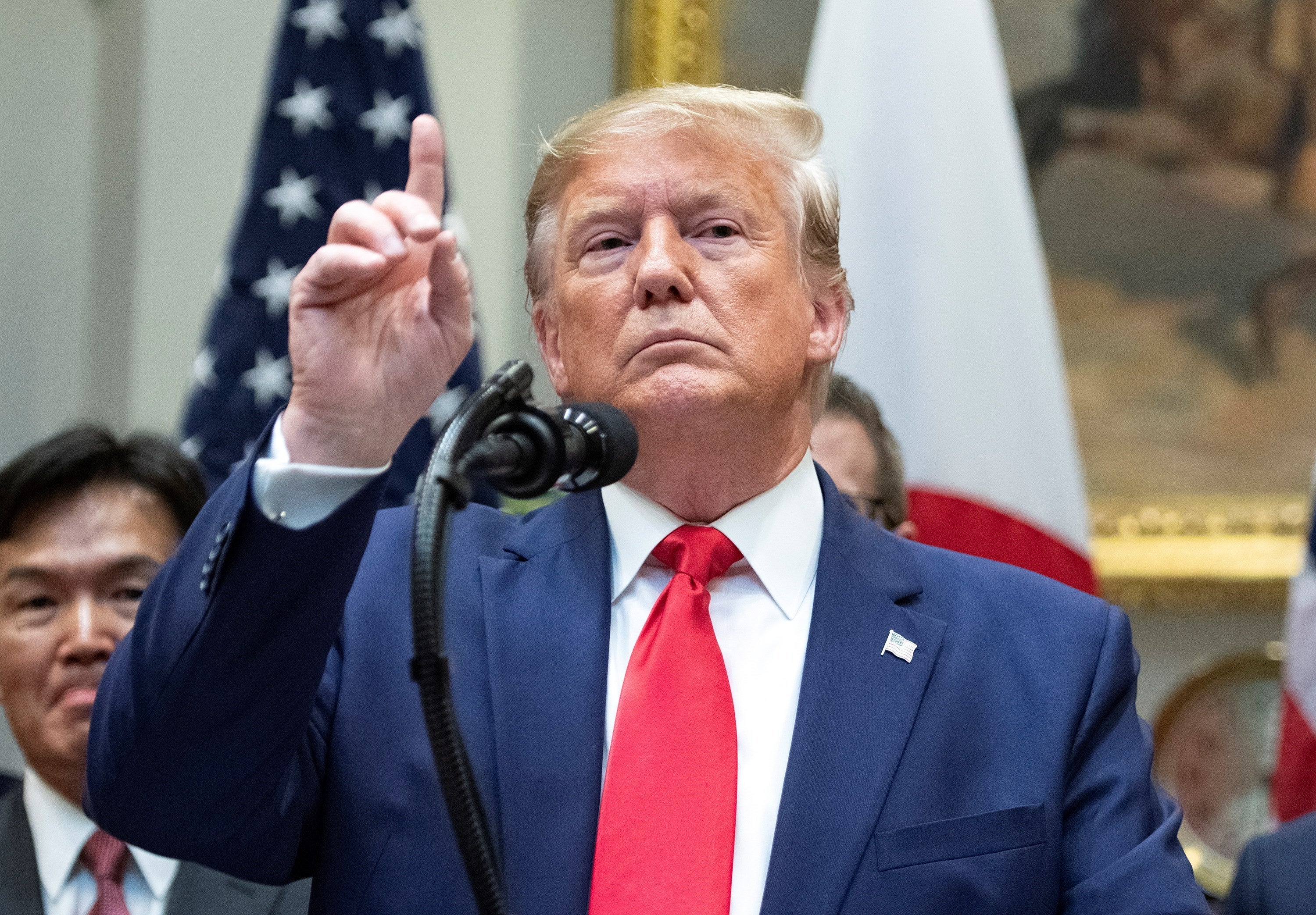 Trump defiende como "apropiada" su actuación con Ucrania tras el anuncio del impeachment Trump defiende como "apropiada" su actuación con Ucrania tras el anuncio del impeachment
