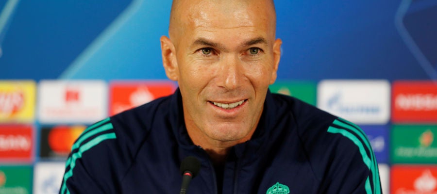 Zinedine Zidane, en rueda de prensa Zinedine Zidane, en rueda de prensa