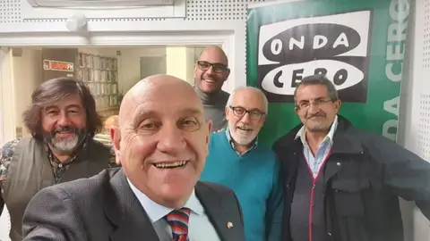 Tertulianos en Más de Uno Ourense luns 21 Octubre Tertulianos en Más de Uno Ourense luns 21 Octubre