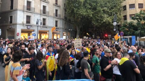 Momento de la manifestaci&oacute;n en Palma convocada por la OCB contra la sentencia del proc&egrave;s. 