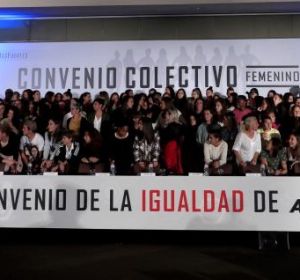El conjunto de futbolistas reunidas por un convenio colectivo El conjunto de futbolistas reunidas por un convenio colectivo