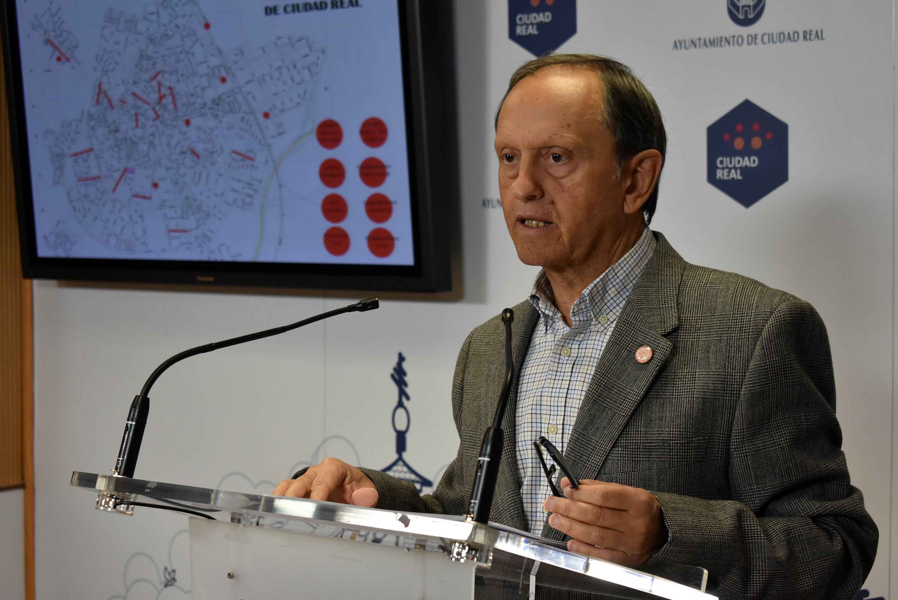 Nuevas inversiones en Ciudad Real por 1,2 millones de euros con cargo al superávit del Ayuntamiento Nuevas inversiones en Ciudad Real por 1,2 millones de euros con cargo al superávit del Ayuntamiento