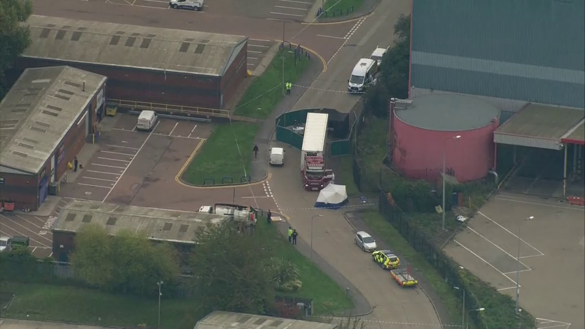 La policía registra varias viviendas relacionadas con el conductor que trasladaba 39 muertos de origen chino La policía registra varias viviendas relacionadas con el conductor que trasladaba 39 muertos de origen chino