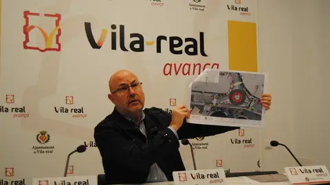 El regidor d´Urbanisme, Emilio Obiol ha presentat el pla de modernització i millora de les àrees industrials. El pla de millora està en marxa amb una subvenció de l´Institut Valencià de Competitivitat Empresarial.