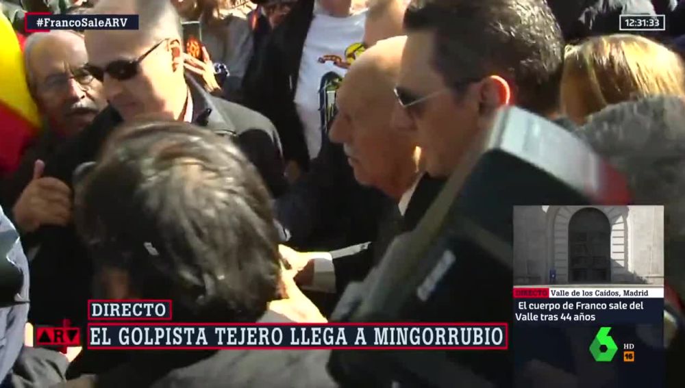 Tejero asiste al cementerio de Mingorrubio