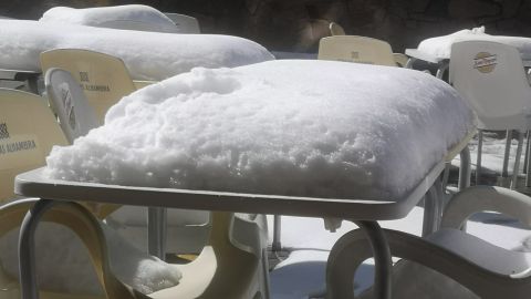 Acumulaci&oacute;n de 20 cent&iacute;metros en Sierra Nevada 