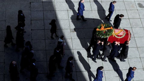 A3 Noticias 1 (24-10-19) Exhumaci&oacute;n de Franco: los restos del dictador permanecer&aacute;n en el cementerio de Mingorrubio