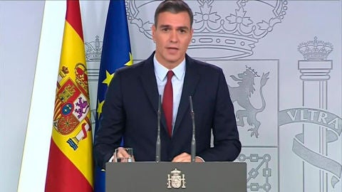 Pedro S&aacute;nchez durante su comparecencia tras las exhumaci&oacute;n de los restos de Franco