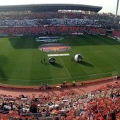 Los Cármenes lleno