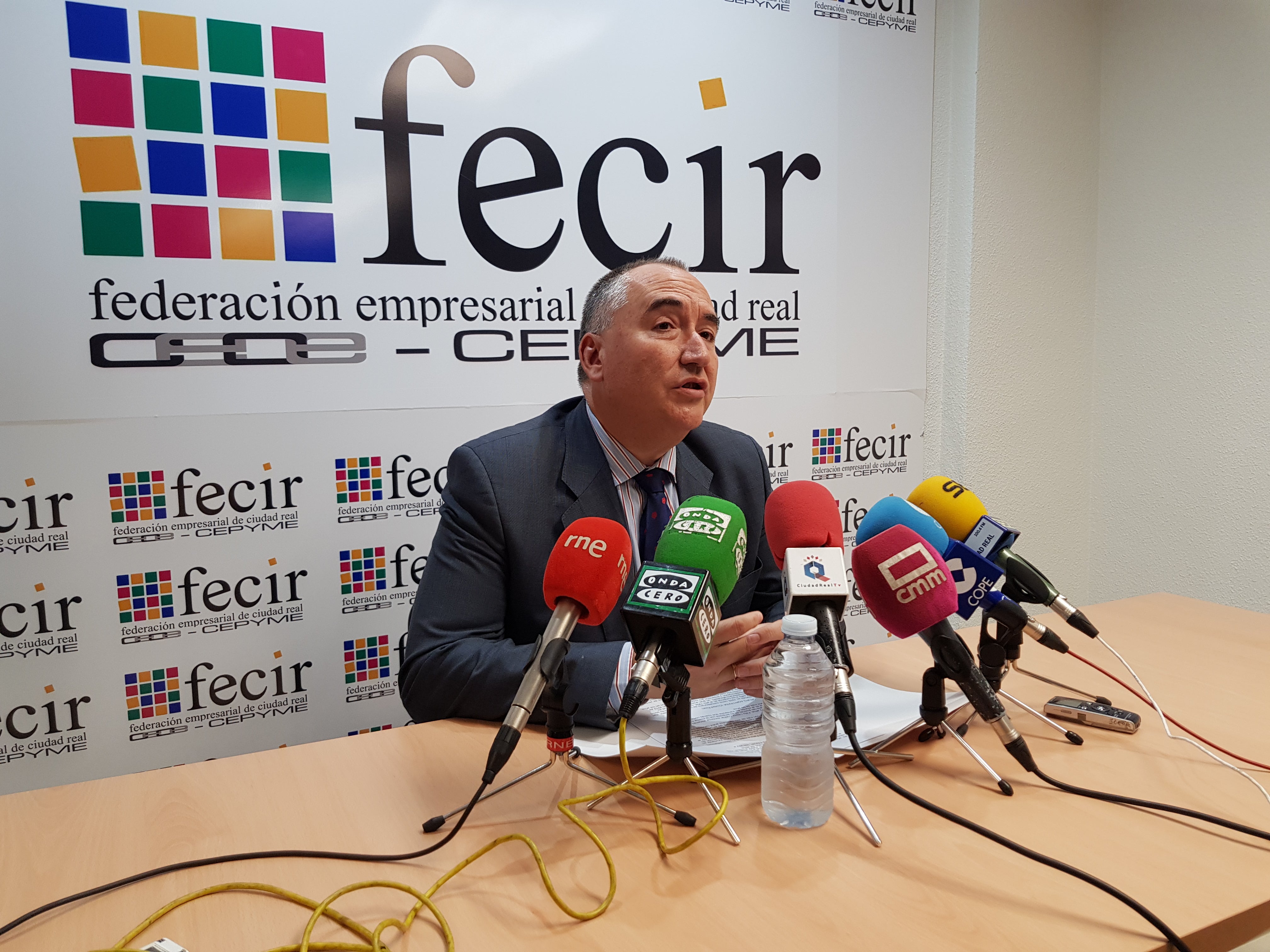 Carlos Marín: "Si no se forma gobierno y no se adoptan medidas, la desaceleración se convertirá en crisis" Carlos Marín: "Si no se forma gobierno y no se adoptan medidas, la desaceleración se convertirá en crisis"