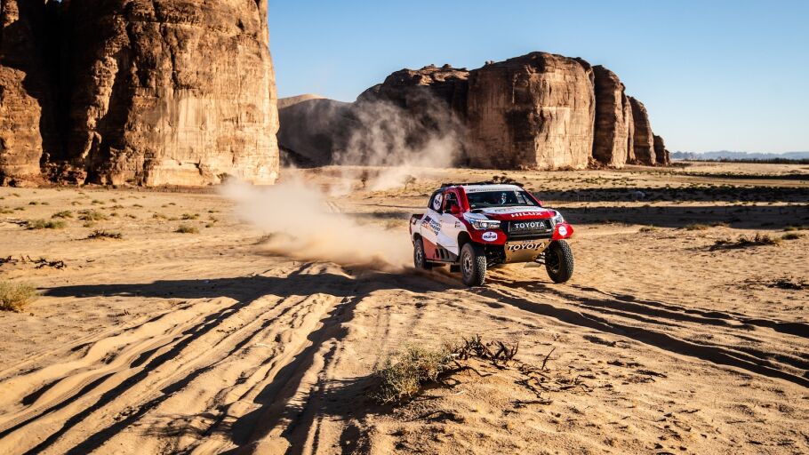 Fernando Alonso y Marc Coma, en el Ula Neom Rally de Arabia Saud&iacute;