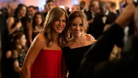 Imagen promocional de 'The morning show', la serie con la que ha arrancado Appel TV+ Jennifer Aniston y Reese Witherspoon protagonizan y producen esta serie sobre un programa matinal de la televisión americana