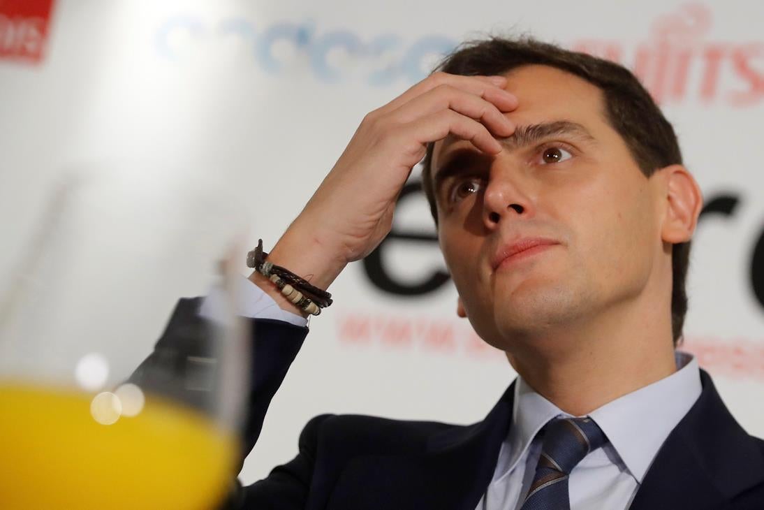 Albert Rivera: "En España se puede ser independentista, pero no ser violento y recibir dinero público" Albert Rivera: "En España se puede ser independentista, pero no ser violento y recibir dinero público"