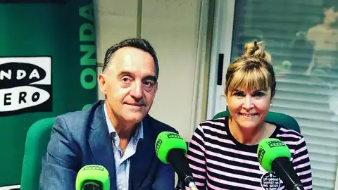 Los candidatos al Congreso y al Senado, Artemi Rallo y Susana Ros, en los micrófonos de Onda Cero Castellón Candidatos Castellón 10N