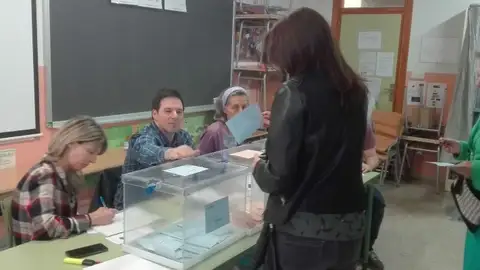 2.400 electores de Ciudad Real podrán votar por primera vez el 10-N 2.400 electores de Ciudad Real podrán votar por primera vez el 10-N