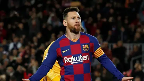 Messi celebra uno de sus goles con el Barça Messi celebra uno de sus goles con el Barça