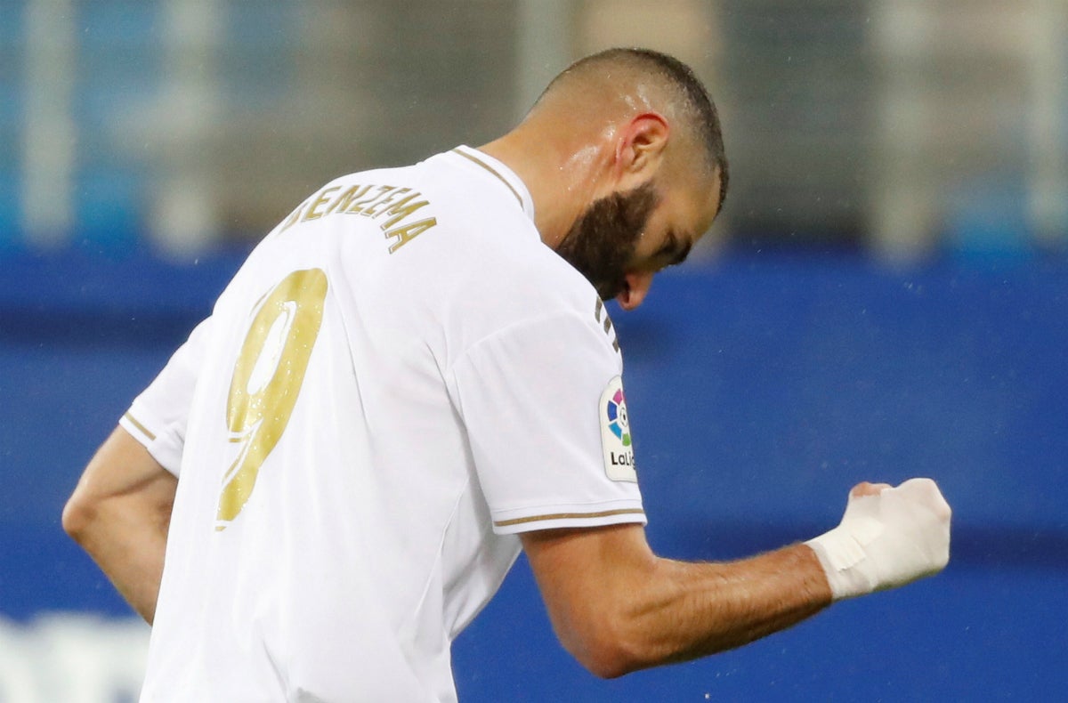 Benzema: "Este año voy a jugar más de '9' y voy a intentar marcar más goles" Benzema: "Este año voy a jugar más de '9' y voy a intentar marcar más goles"
