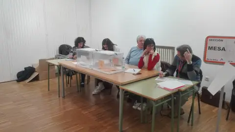A las 18:00 horas la participación en Ciudad Real había caído un 5% A las 18:00 horas la participación en Ciudad Real había caído un 5%