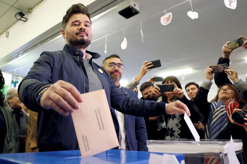 Rufián pide a los catalanes "sentenciar" al Estado con "democracia y urnas" el 10N Rufián pide a los catalanes "sentenciar" al Estado con "democracia y urnas" el 10N