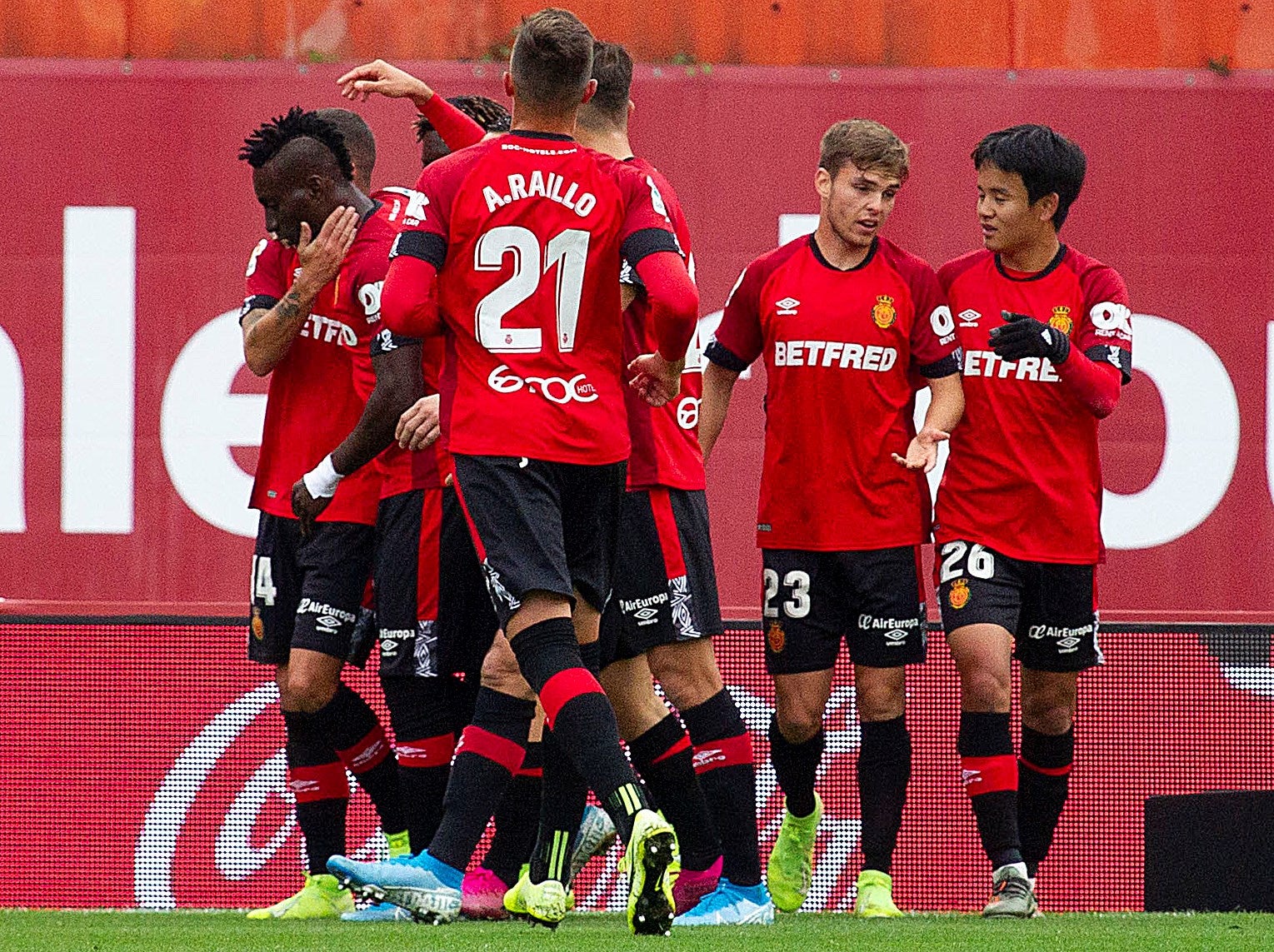 Kubo se exhibe y el Mallorca gana el duelo de penaltis ante el Villarreal Kubo se exhibe y el Mallorca gana el duelo de penaltis ante el Villarreal