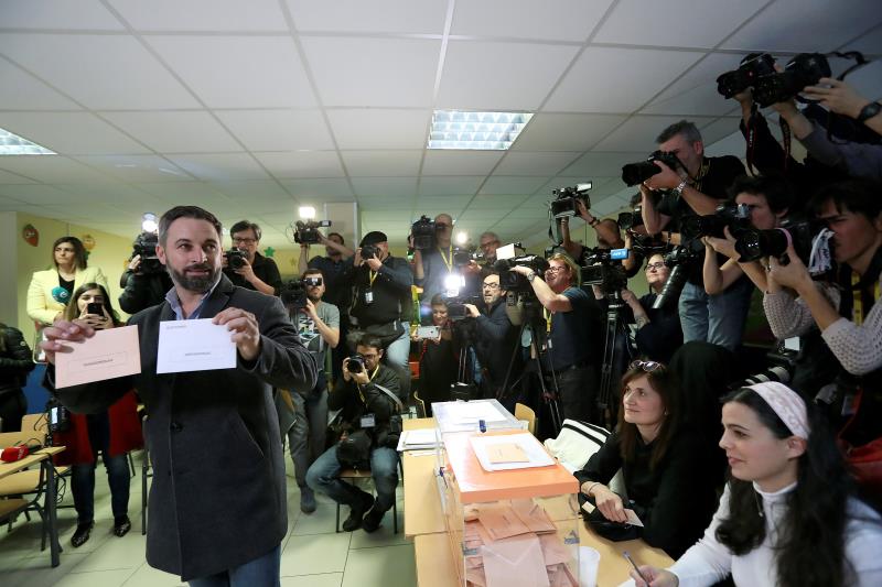Abascal confía en que las elecciones del 10N sirvan para "afianzar" la unidad de España Abascal confía en que las elecciones del 10N sirvan para "afianzar" la unidad de España