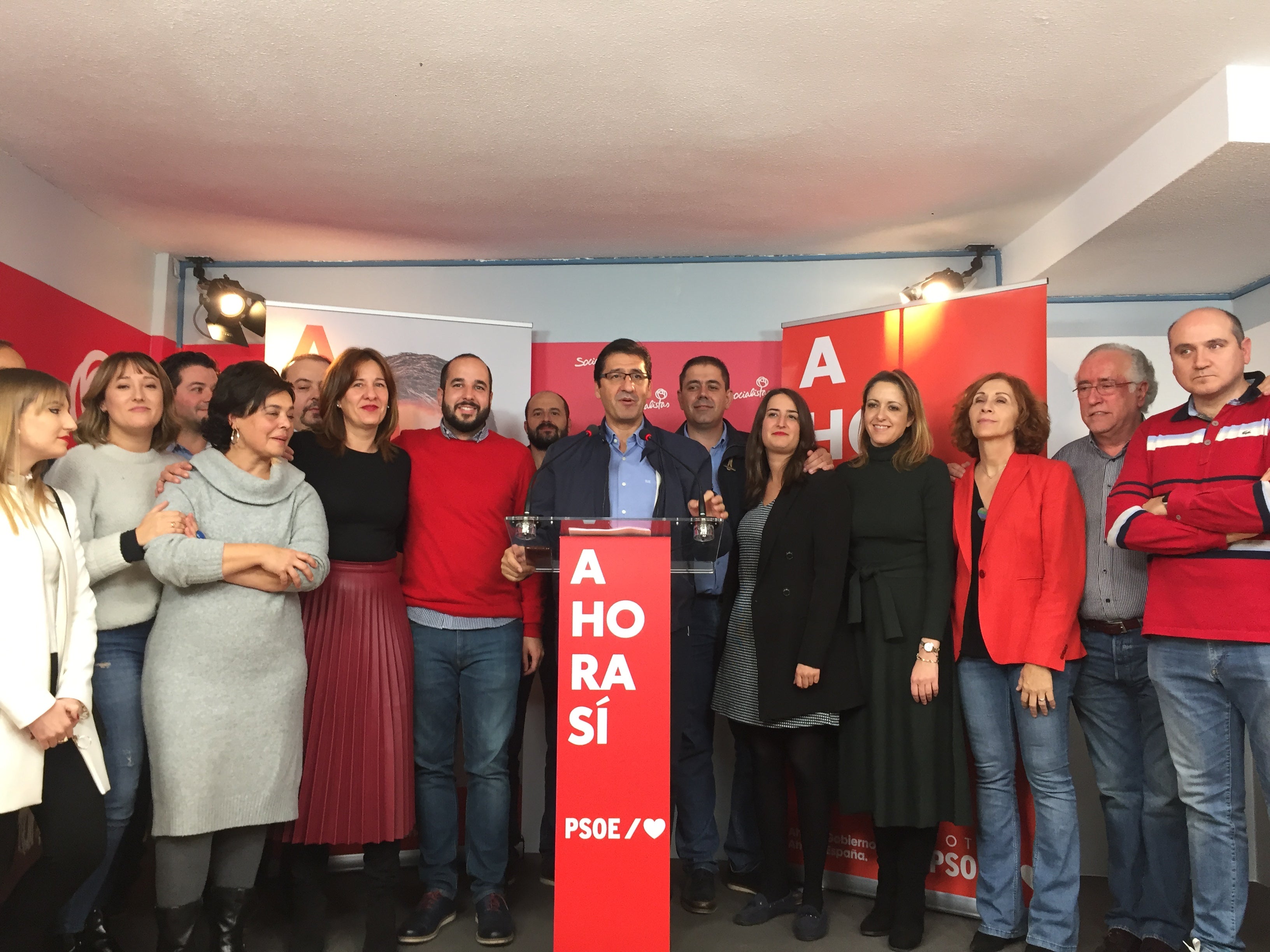El Psoe contento por la victoria y confiado en que no haya más bloqueo para formar gobierno El Psoe contento por la victoria y confiado en que no haya más bloqueo para formar gobierno