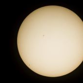 Vista general del tránsito de Mercurio por el Sol 