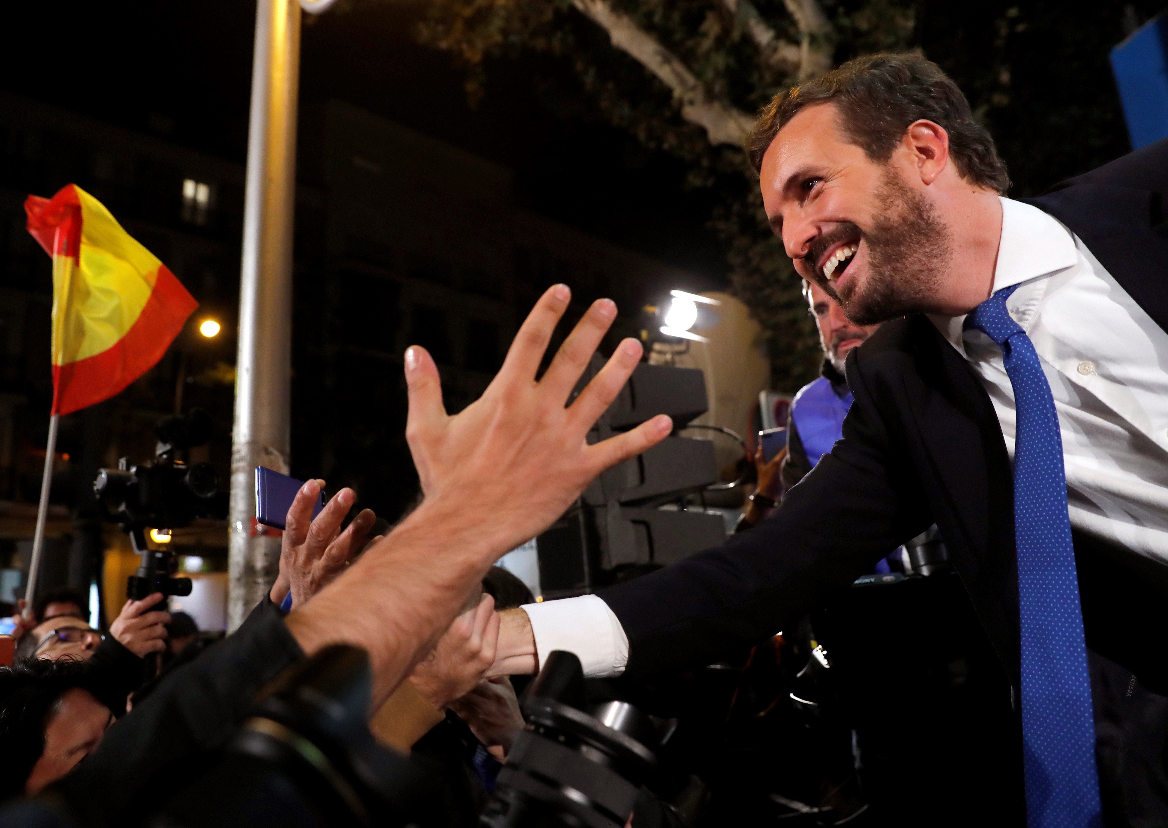 Monago, sobre una posible abstención del PP: "Es Sánchez quien tiene que llevar la iniciativa y luego ya hablaremos" Monago, sobre una posible abstención del PP: "Es Sánchez quien tiene que llevar la iniciativa y luego ya hablaremos"