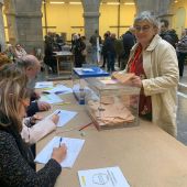 Votación de la alcaldesa socialista de Gijón, Ana González