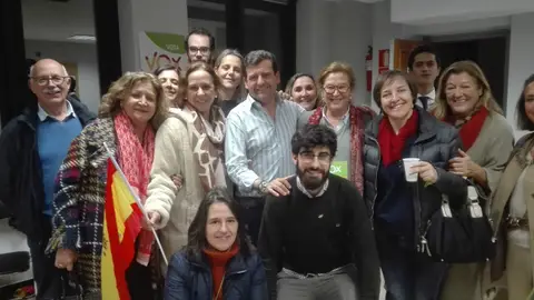 Ricardo Chamorro celebra los resultados con afiliados de Vox Ricardo Chamorro celebra los resultados con afiliados de Vox