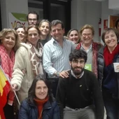 Ricardo Chamorro celebra los resultados con afiliados de Vox Ricardo Chamorro celebra los resultados con afiliados de Vox