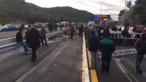 Tsunami Democràtic llama a bloquear la frontera con Francia desde La Jonquera Tsunami Democràtic llama a bloquear la frontera con Francia desde La Jonquera