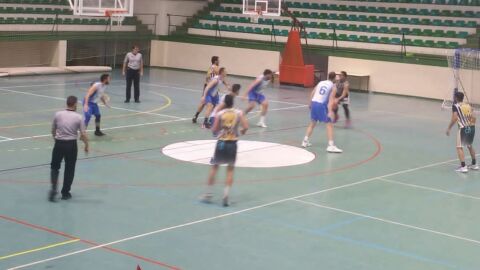 El Interkhoza Elche Basket Club plant&oacute; cara al invicto Eset Ontinet, pero cay&oacute; por cinco puntos.