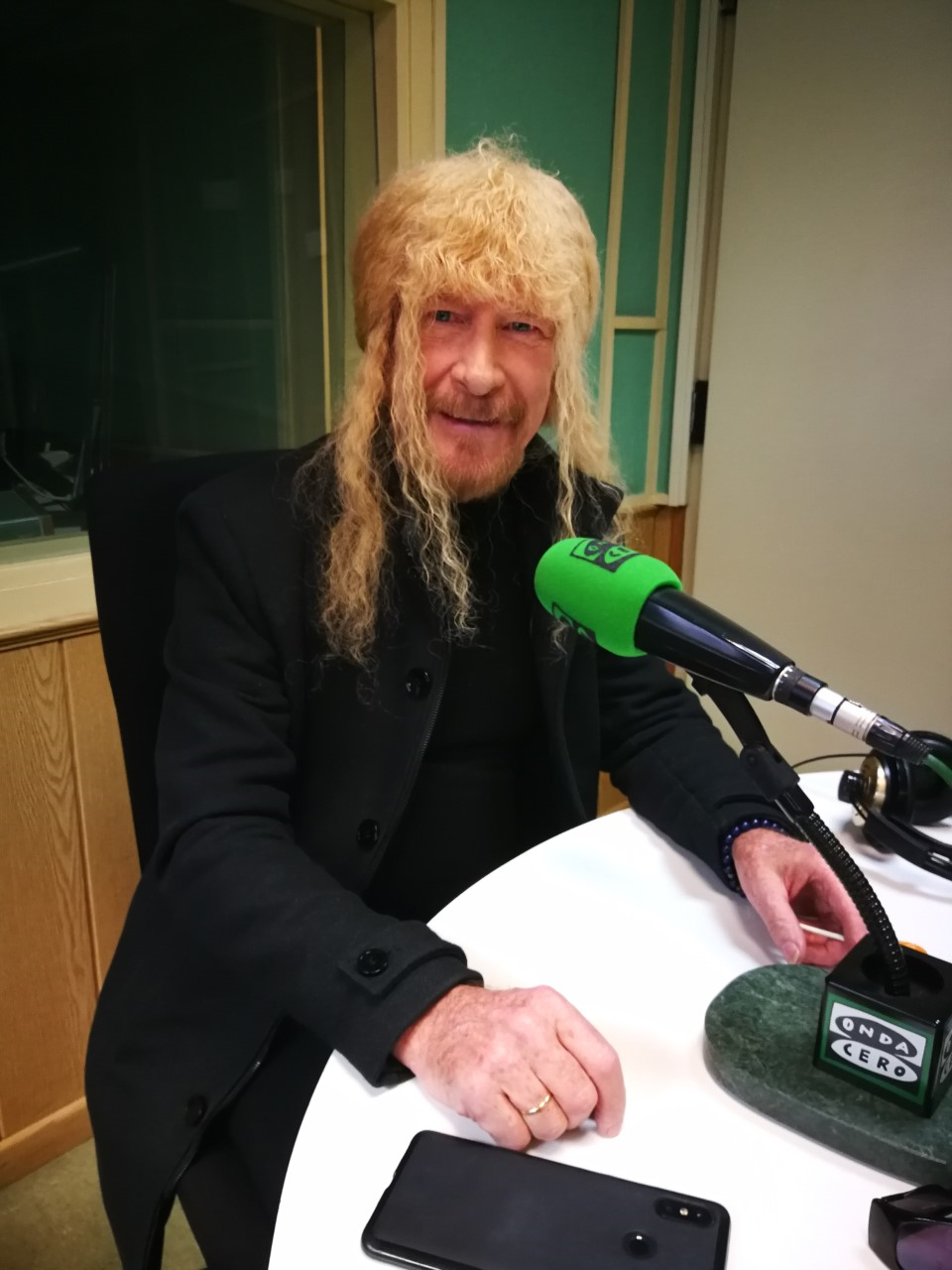 Manuel Martínez presenta en Onda Cero "Las Hojas de otoño" Manuel Martínez presenta en Onda Cero "Las Hojas de otoño"