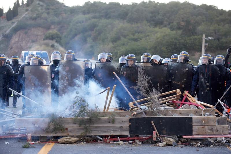 Tsunami Democràtic llama a bloquear también la frontera de Irun Tsunami Democràtic llama a bloquear también la frontera de Irun