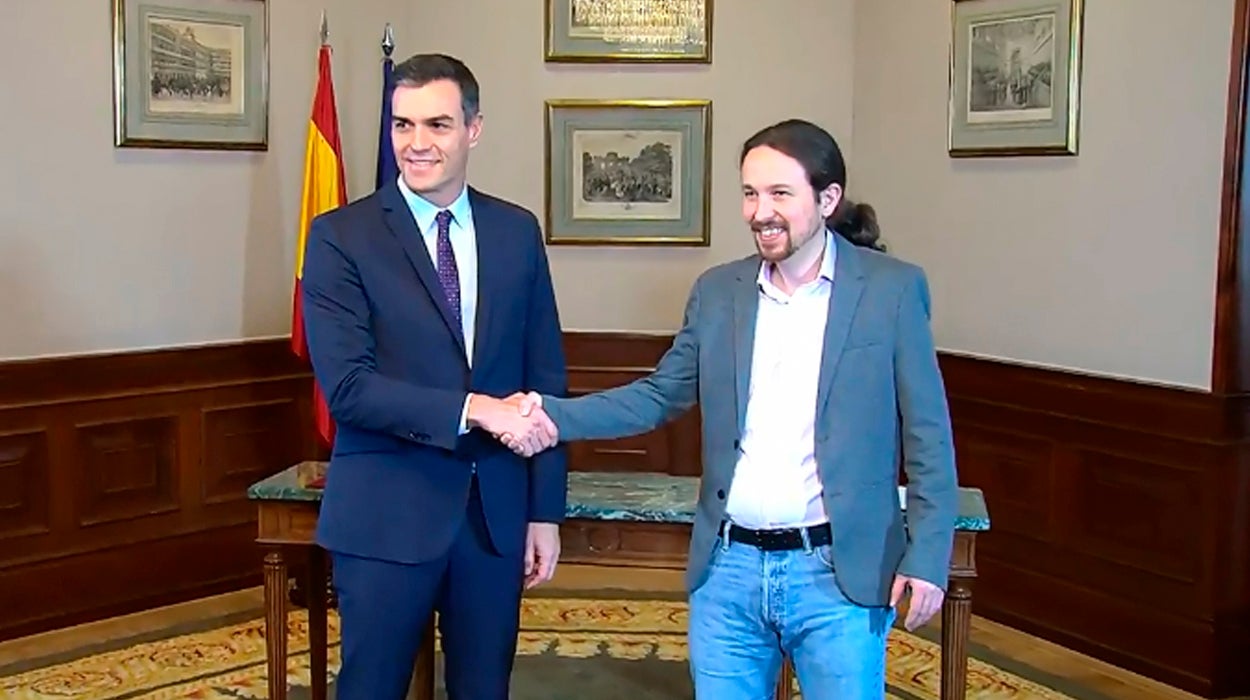 Sánchez defiende como "imprescindible" el acuerdo con Podemos y pide a la militancia que lo apoye Sánchez defiende como "imprescindible" el acuerdo con Podemos y pide a la militancia que lo apoye