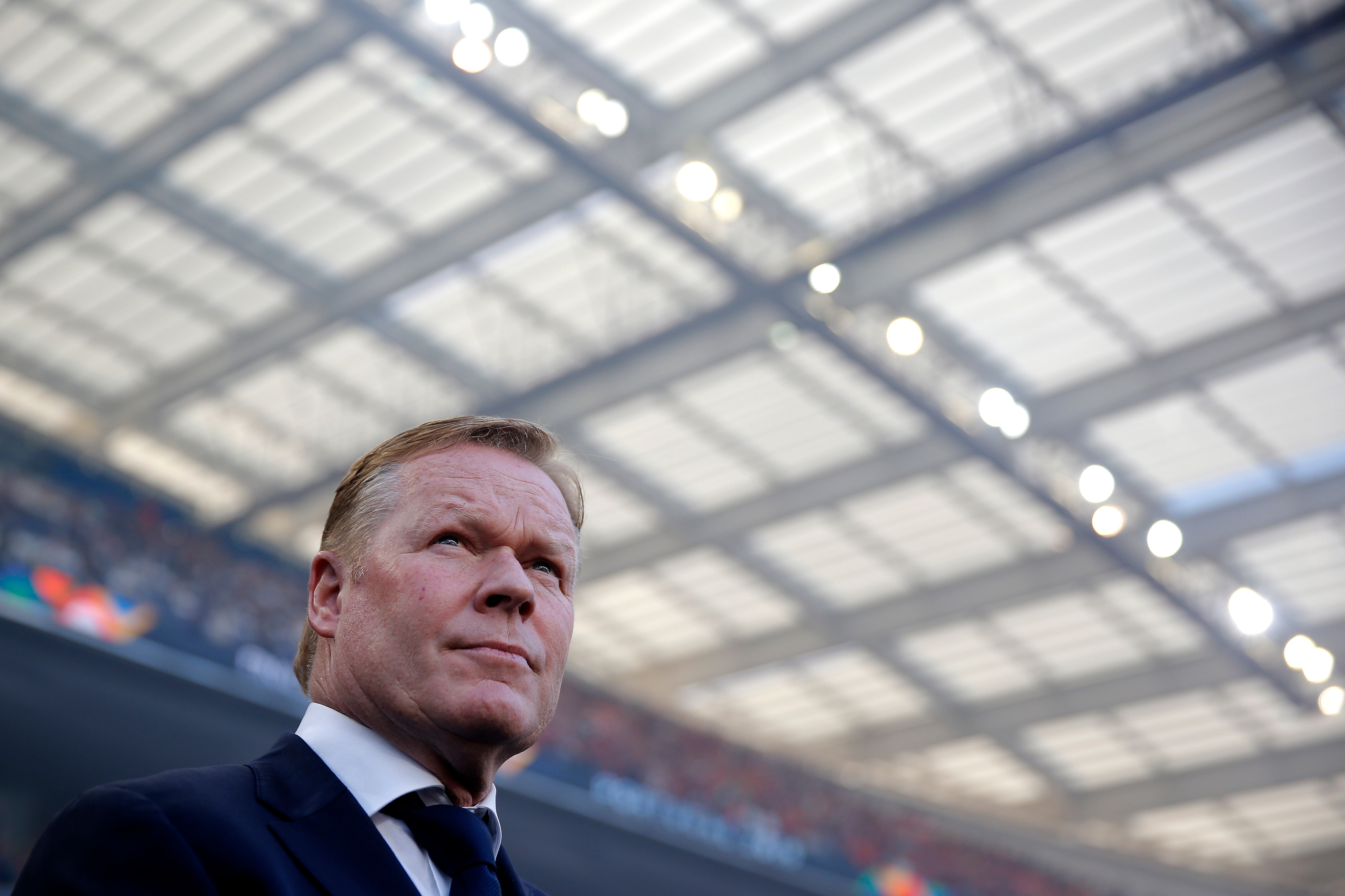 Koeman reconoce que dijo 'NO' al Barcelona e ironiza con el puesto de De Jong Koeman reconoce que dijo 'NO' al Barcelona e ironiza con el puesto de De Jong