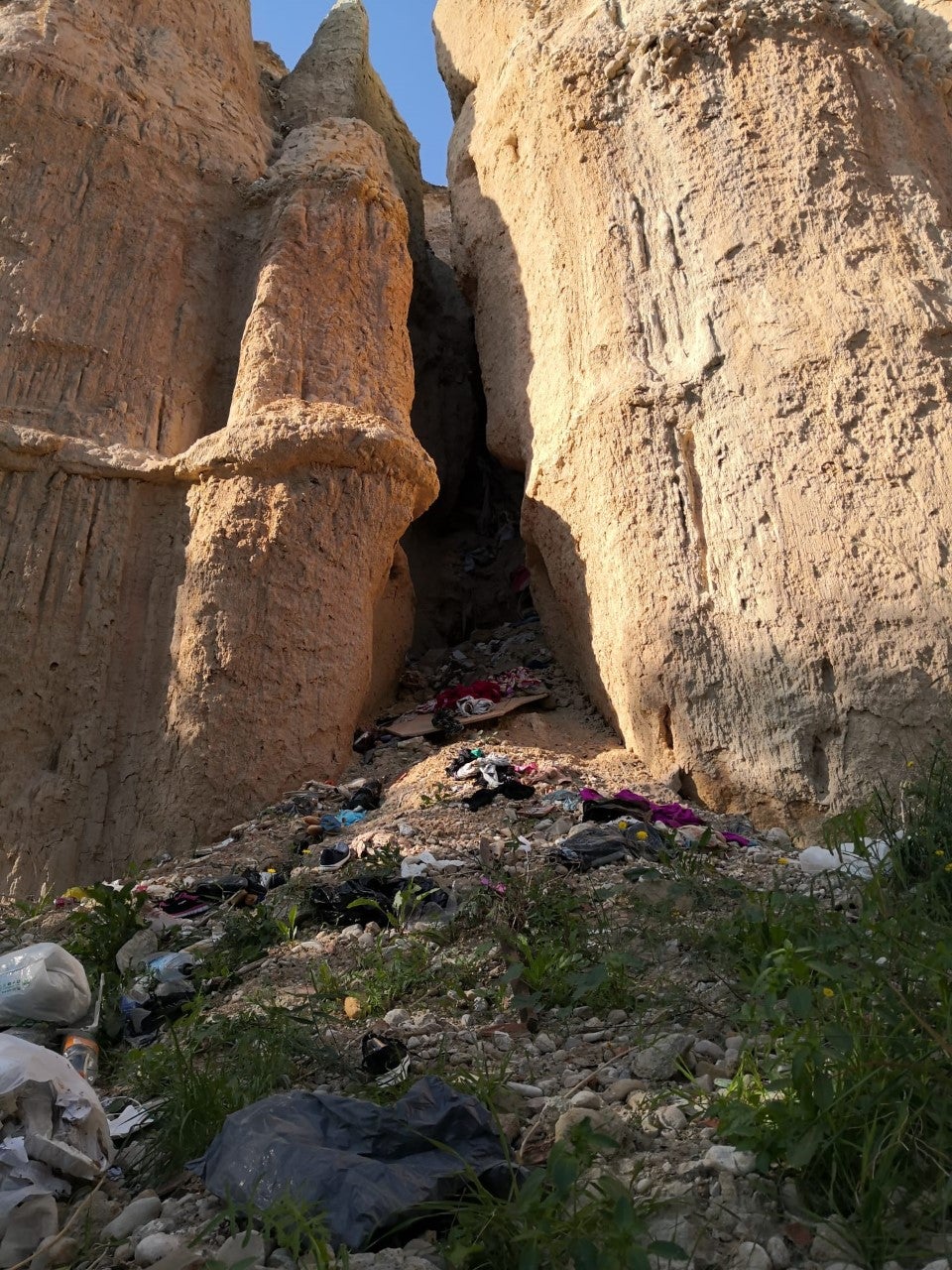 Margalló Ecologistes en Acció pide medidas contra el vertido de residuos en el cauce del río a su paso por el barrio de Patilla de Elche Margalló Ecologistes en Acció pide medidas contra el vertido de residuos en el cauce del río a su paso por el barrio de Patilla de Elche