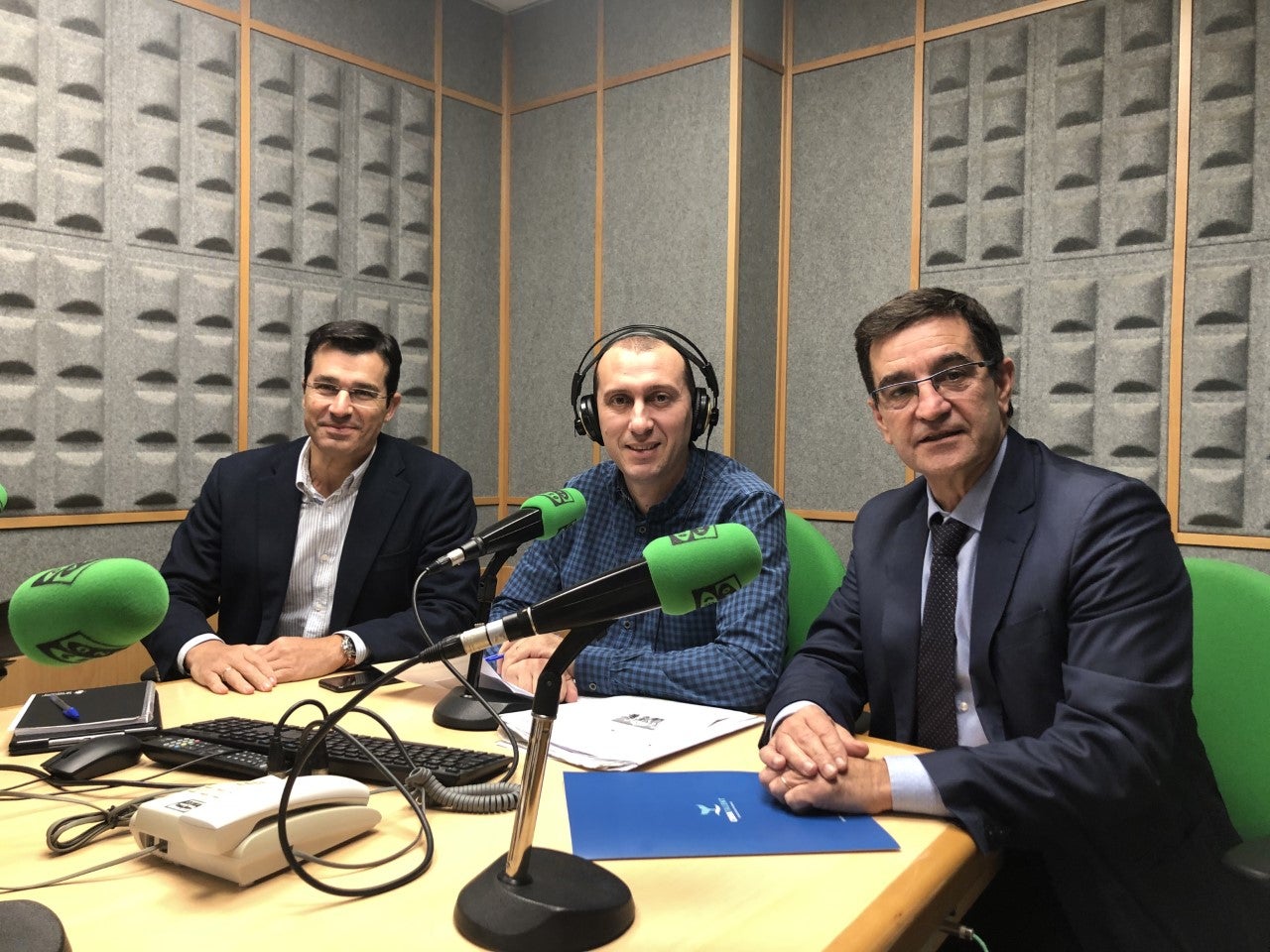 Análisis de los resultados electorales en Navarra y España Análisis de los resultados electorales en Navarra y España