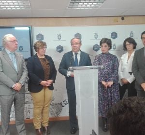 Ruiz Molina se ha reunido con Pilar Zamora y José Manuel Caballero Ruiz Molina se ha reunido con Pilar Zamora y José Manuel Caballero
