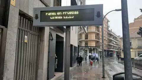 Un sistema de información de una parada de autobuses Un sistema de información de una parada de autobuses