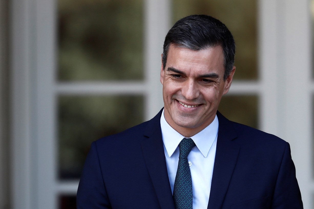 Las preguntas de Rubén Amón: ¿Qué sentido tiene esta pregunta si se hurta a los militantes la cuestión del apoyo soberanista y los pormenores del pacto? Las preguntas de Rubén Amón: ¿Qué sentido tiene esta pregunta si se hurta a los militantes la cuestión del apoyo soberanista y los pormenores del pacto?