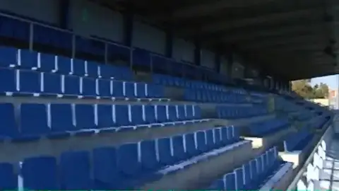 Gradas vacias en los estadios del fútbol femenino Huelga fútbol femenino