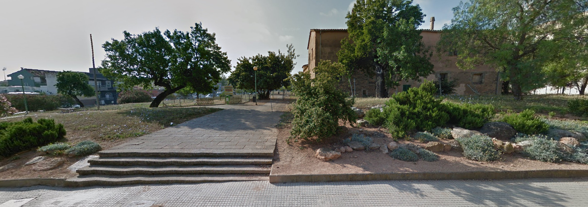 Un hombre prende fuego a su pareja de 70 años en un parque de Palma Un hombre prende fuego a su pareja de 70 años en un parque de Palma