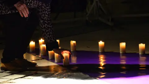 Acto en memoria de las víctimas de la violencia de género Ruinas de Santa María de Alcalá de Henares