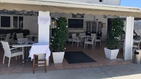 Entrada del Restaurante del Club Náutico del Molinar, que el TSJIB ha ordenado clausurar debido a las obras del Club. Entrada del Restaurante del Club Náutico del Molinar, que el TSJIB ha ordenado clausurar debido a las obras del Club.