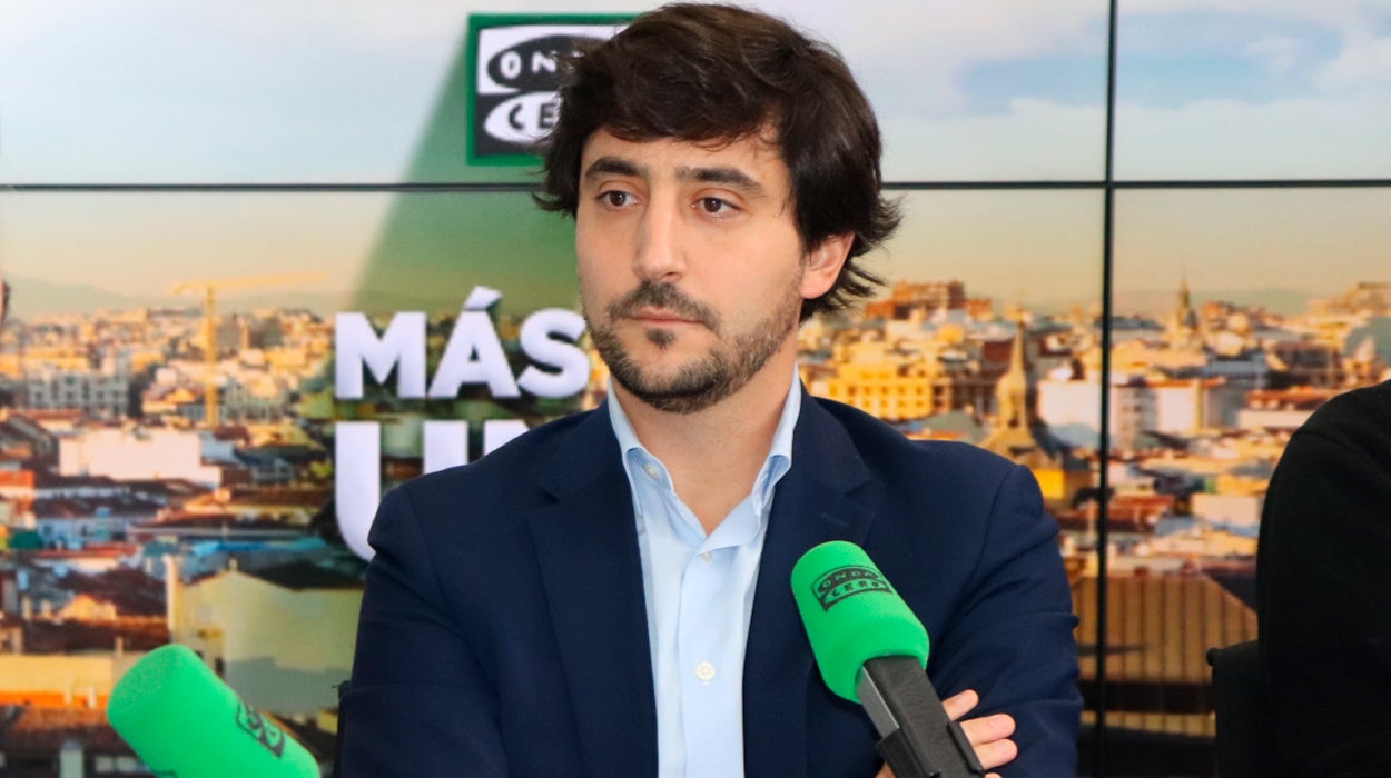 Toni Roldán, sobre una renta básica universal: "Toda persona en edad de trabajar debería recibir mil euros" Toni Roldán, sobre una renta básica universal: "Toda persona en edad de trabajar debería recibir mil euros"